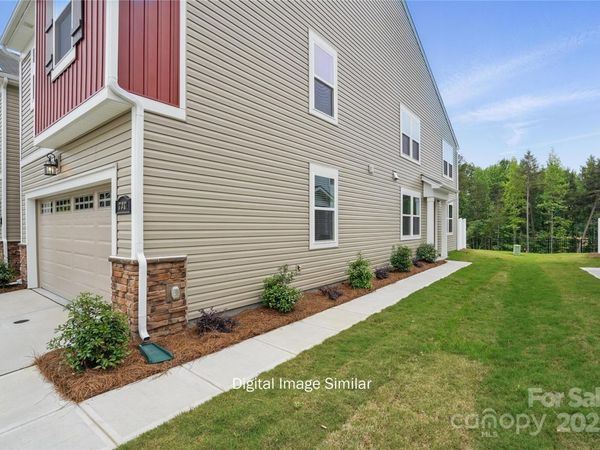 1108 Vibrant Lane, Charlotte, NC 28215
