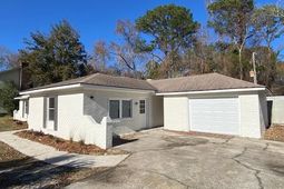 230 Smythe Drive photo 4