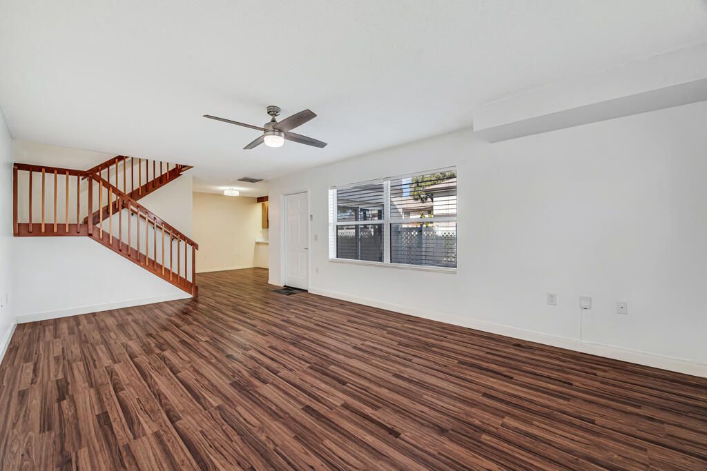 7 Amherst Court, Unit Apt A, Royal Palm Beach, FL 33411 Photo