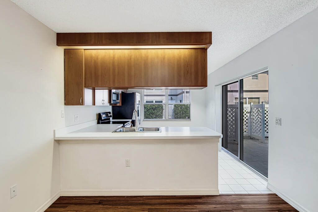 7 Amherst Court, Unit Apt A, Royal Palm Beach, FL 33411 Photo