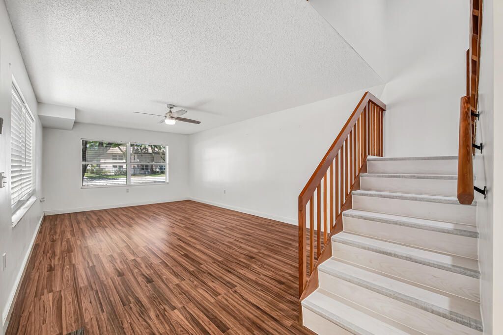 7 Amherst Court, Unit Apt A, Royal Palm Beach, FL 33411 Photo