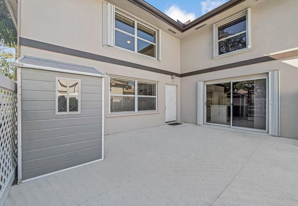 7 Amherst Court, Unit Apt A, Royal Palm Beach, FL 33411 Photo