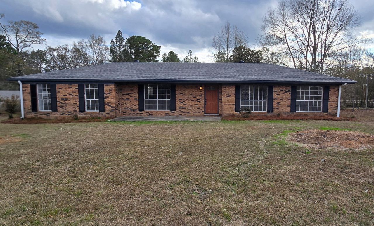 908 Linda Dr. Hattiesburg, MS 39401