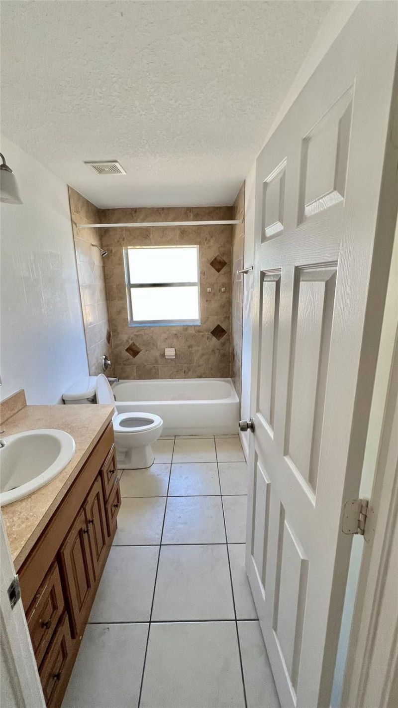 120 SW Grimaldo Ter, Port Saint Lucie, FL 34984 Photo