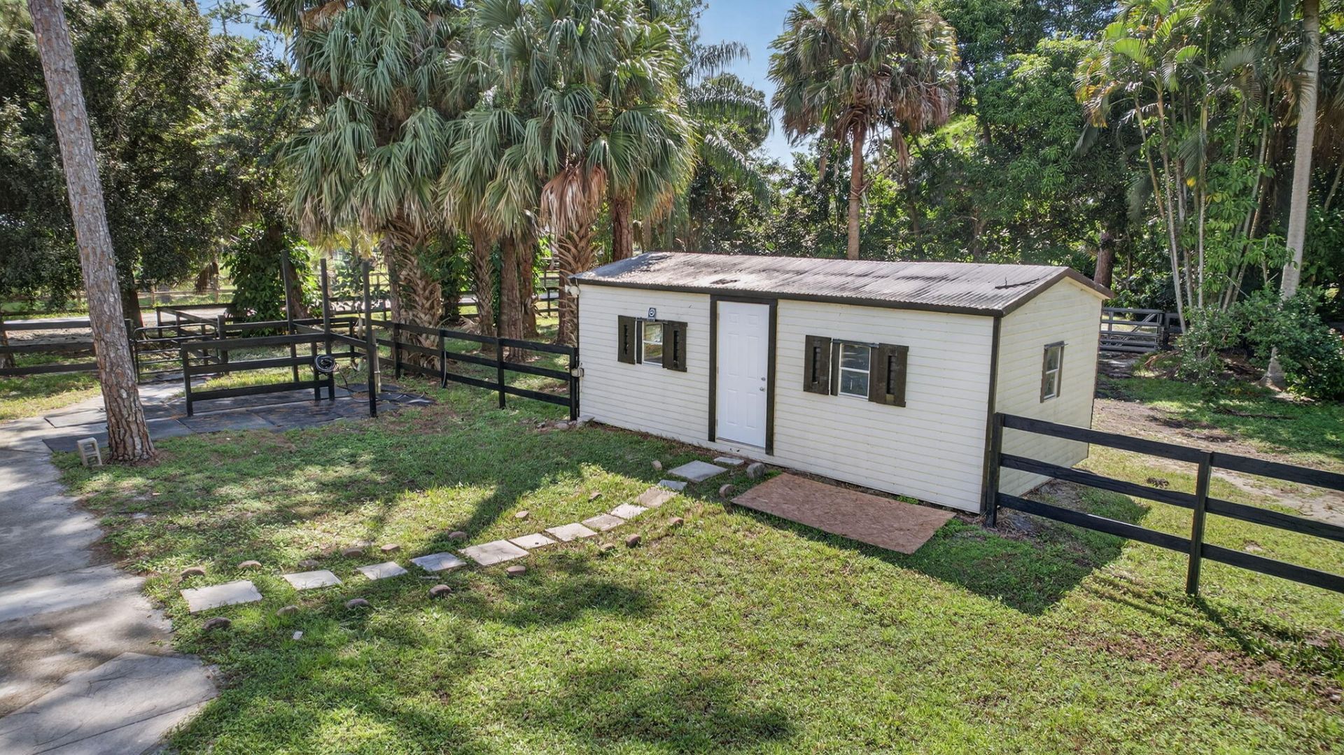 2340 B Road, Loxahatchee Groves, FL 33470 Photo