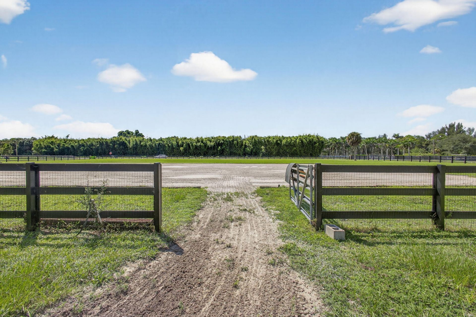 2340 B Road, Loxahatchee Groves, FL 33470 Photo