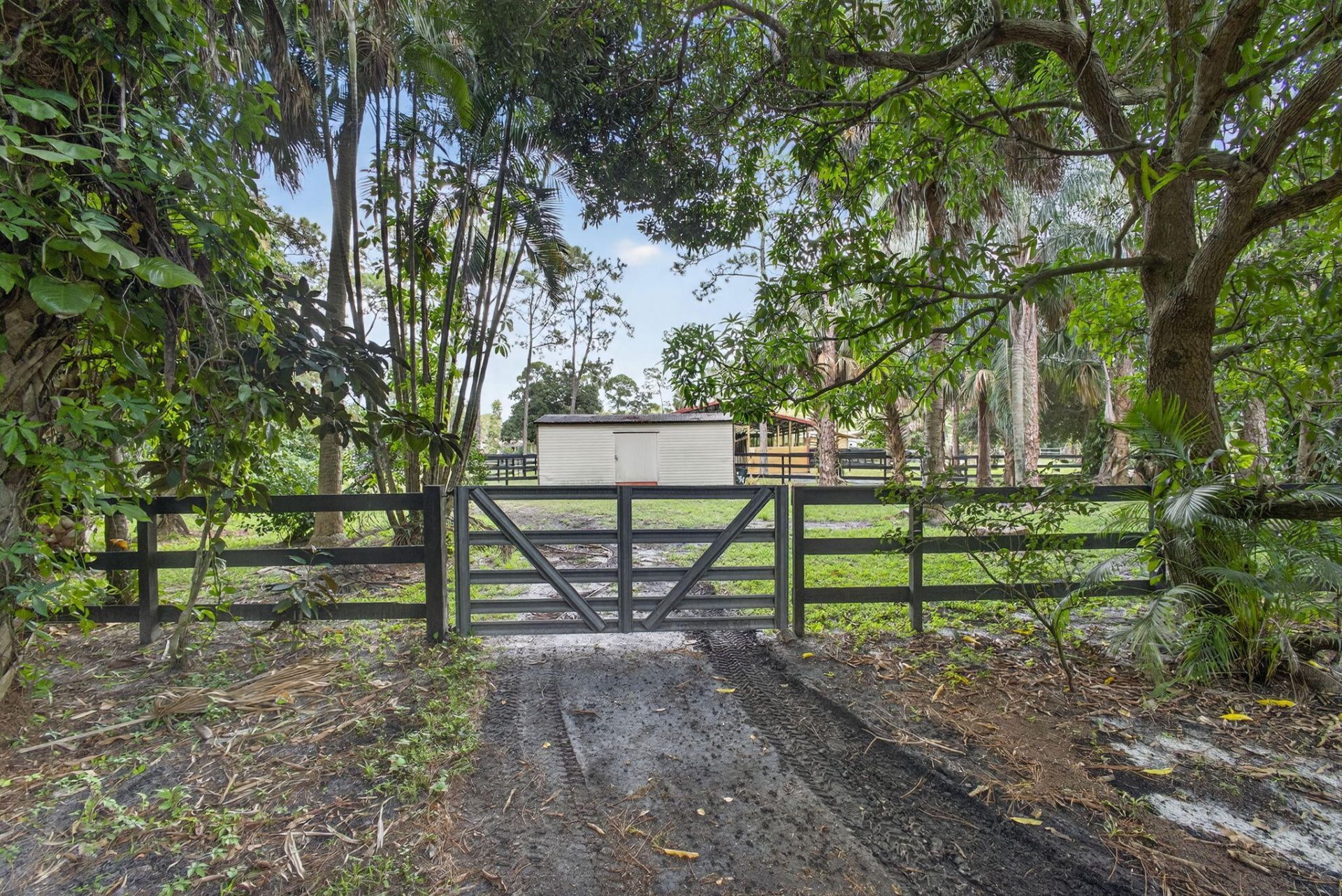 2340 B Road, Loxahatchee Groves, FL 33470 Photo