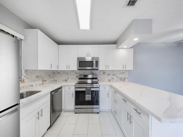 2508 NW 99th Avenue, Coral Springs, FL 33065