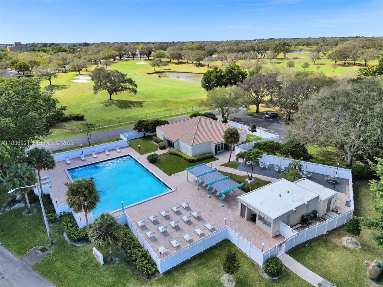 3300 W Rolling Hills Circle, Unit 708, Davie, FL 33328 Photo