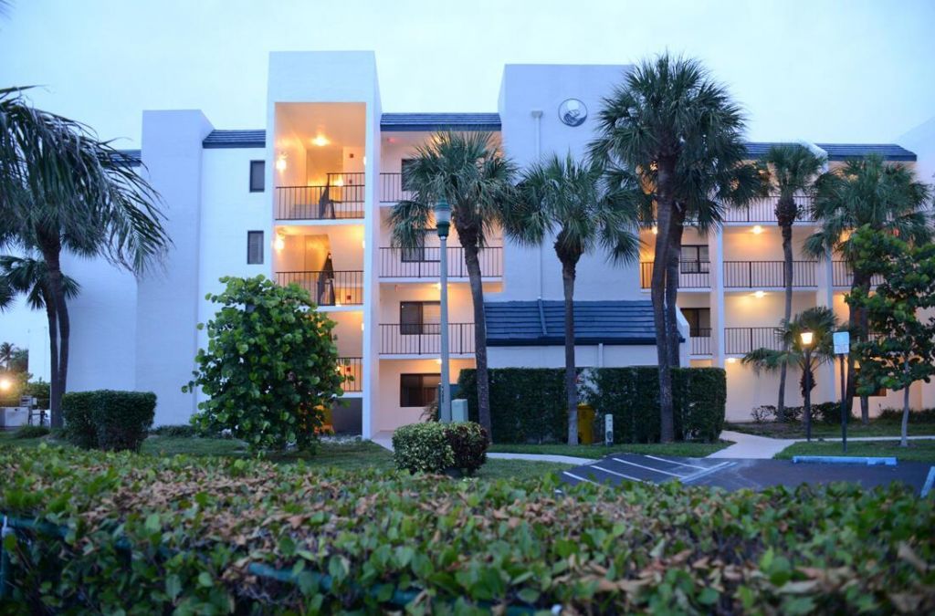 1605 S Us Highway 1, Unit B205, Jupiter, FL 33477 Photo