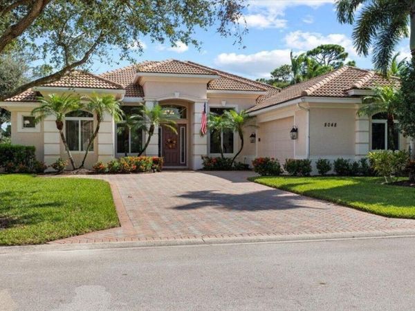 8048 Links Way, Port St. Lucie, FL 34986