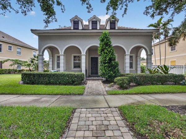 127 Arklow Avenue, Jupiter, FL 33458
