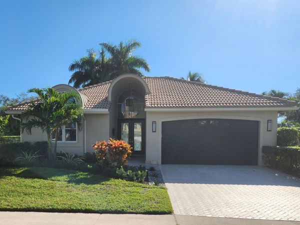 5480 NW 41st Terrace, Boca Raton, FL 33496