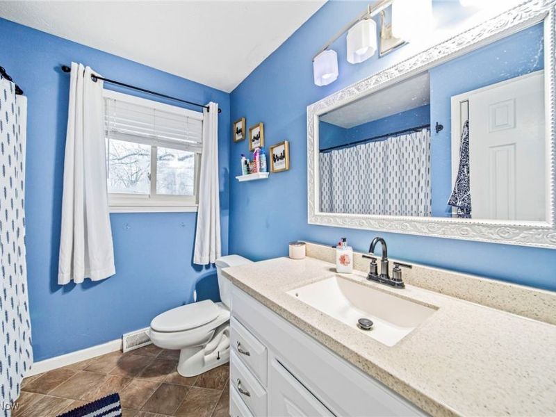 7505 Dahlia Drive, Mentor on the Lake, OH 44060 Photo 18