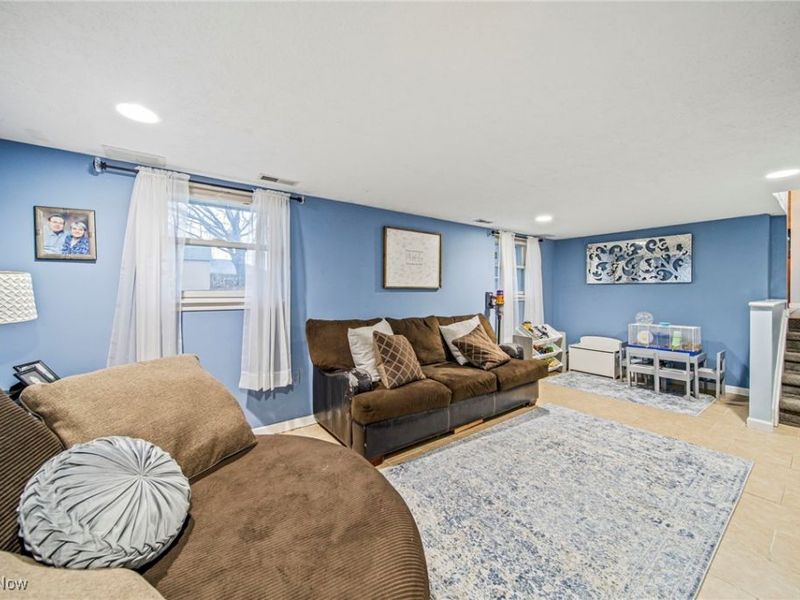 7505 Dahlia Drive, Mentor on the Lake, OH 44060 Photo 21