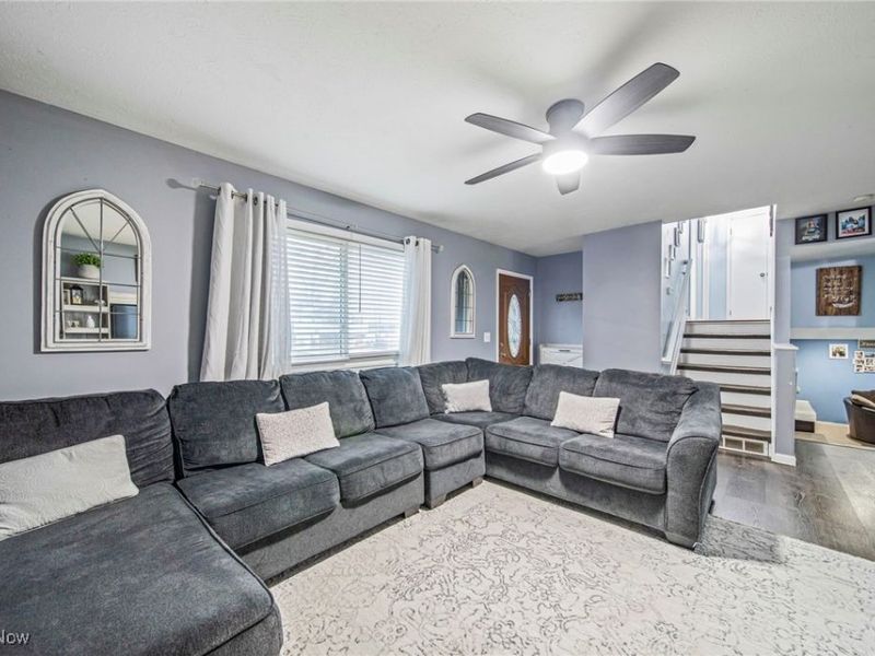 7505 Dahlia Drive, Mentor on the Lake, OH 44060 Photo 6