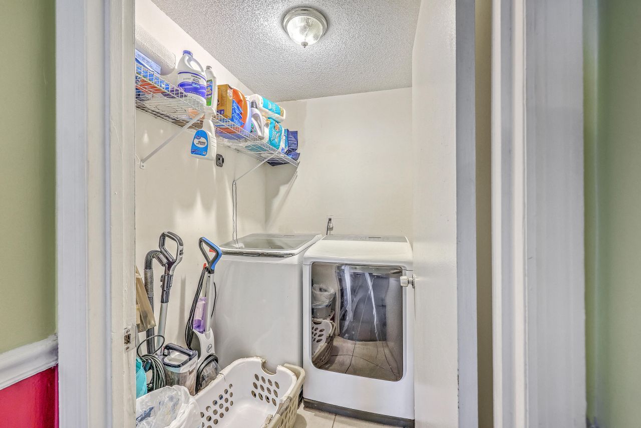 109 Coachman Lane Photo 24