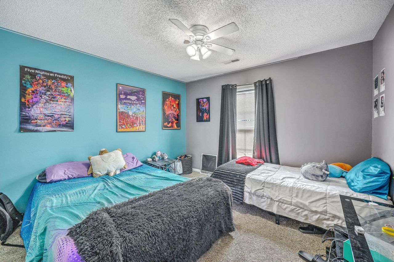 109 Coachman Lane Photo 25