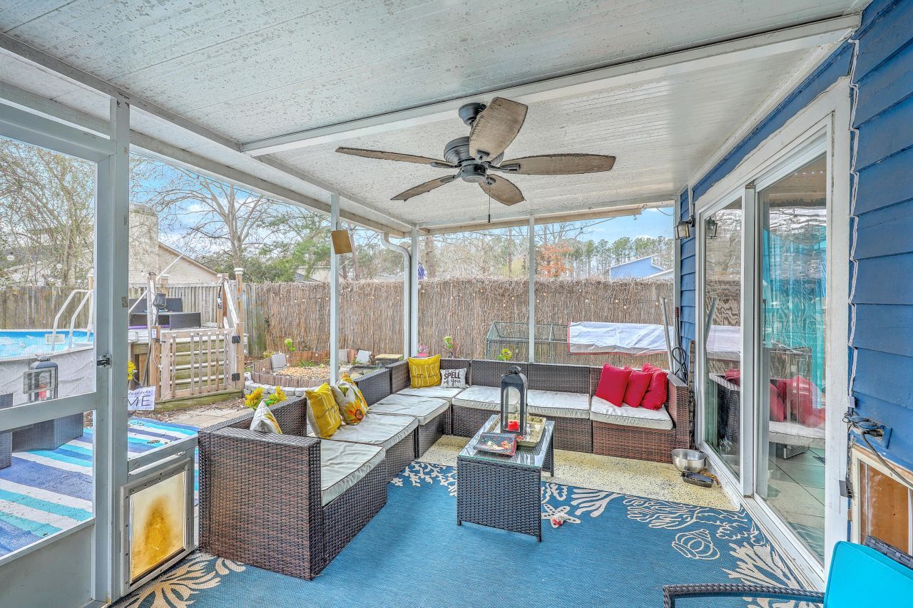 109 Coachman Lane Photo 29