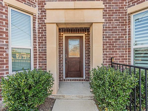 313 N Mill Street, Lewisville, TX 75057