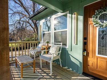 2807 Silkwood Street, Dallas, TX 75215