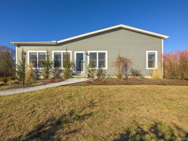 16 Lucas Lane, Hudson, NY 12534