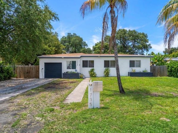 1735 NE 147th St, Unit 1735, Miami, FL 33181