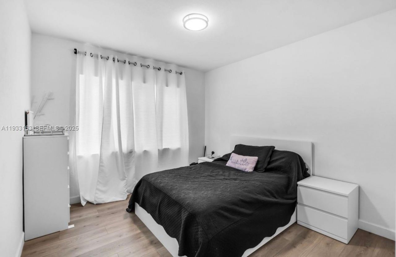 1735 NE 147th St, Unit 1735, Miami, FL 33181 Photo