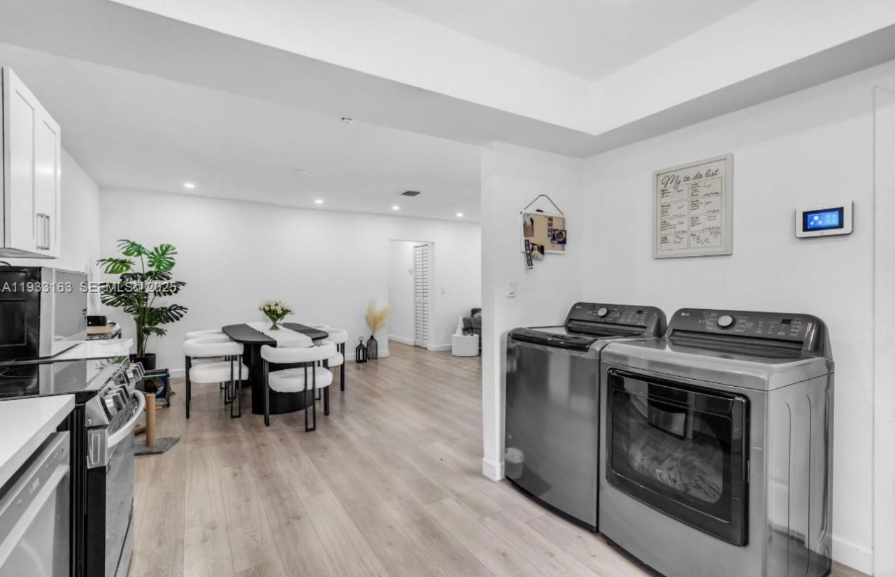 1735 NE 147th St, Unit 1735, Miami, FL 33181 Photo