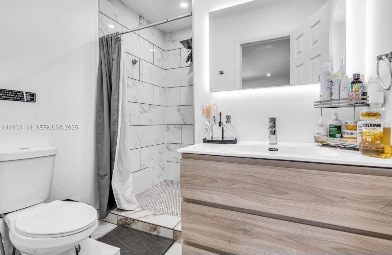 1735 NE 147th St, Unit 1735, Miami, FL 33181 Photo