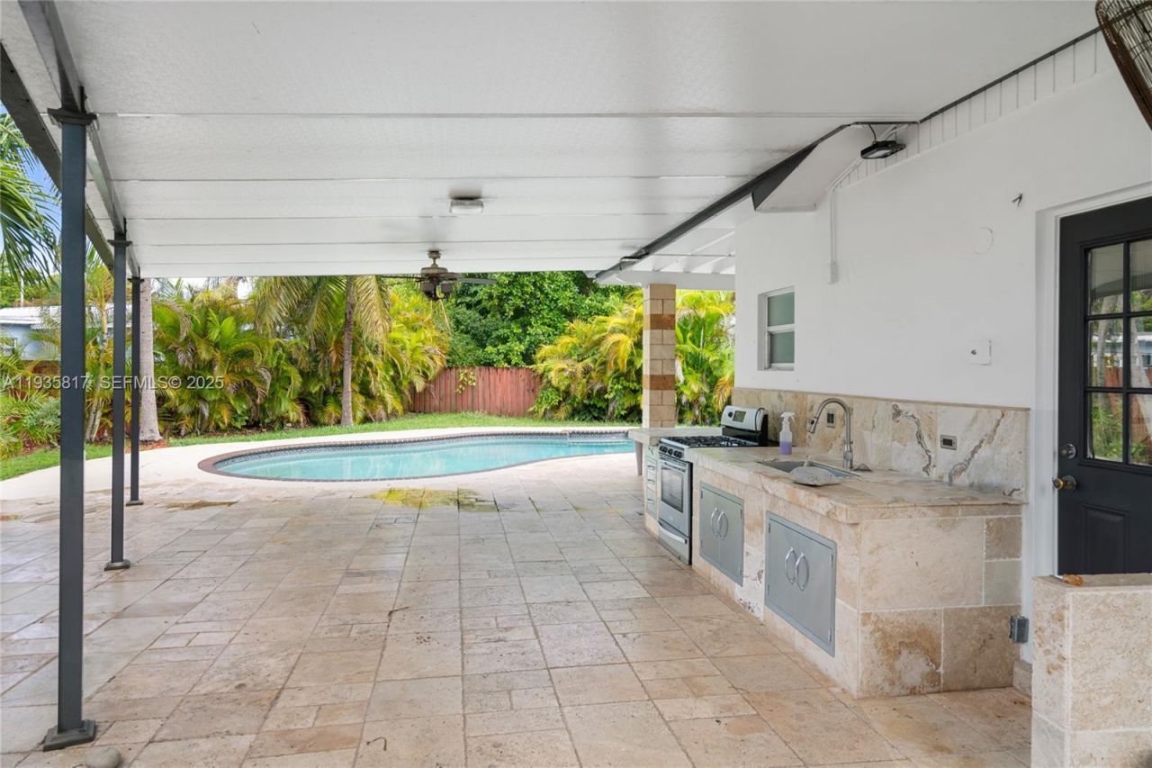 13611 SW 77th St, Miami, FL 33183 Photo