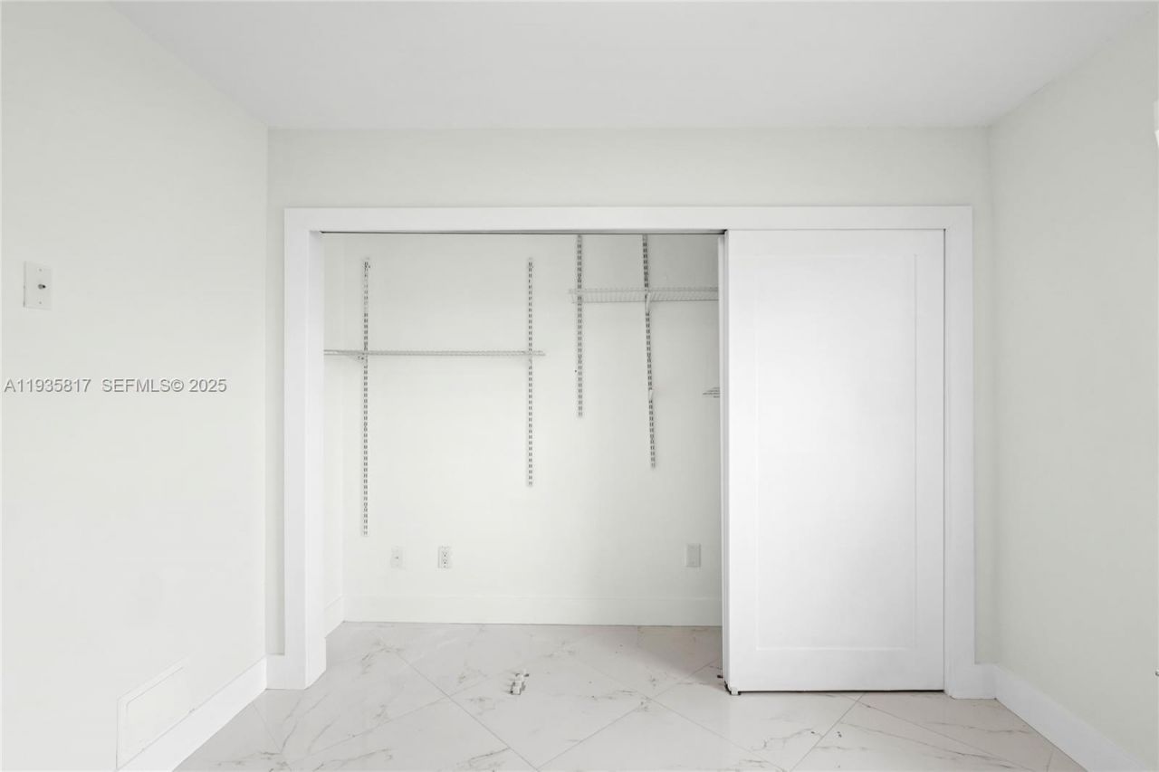 13611 SW 77th St, Miami, FL 33183 Photo