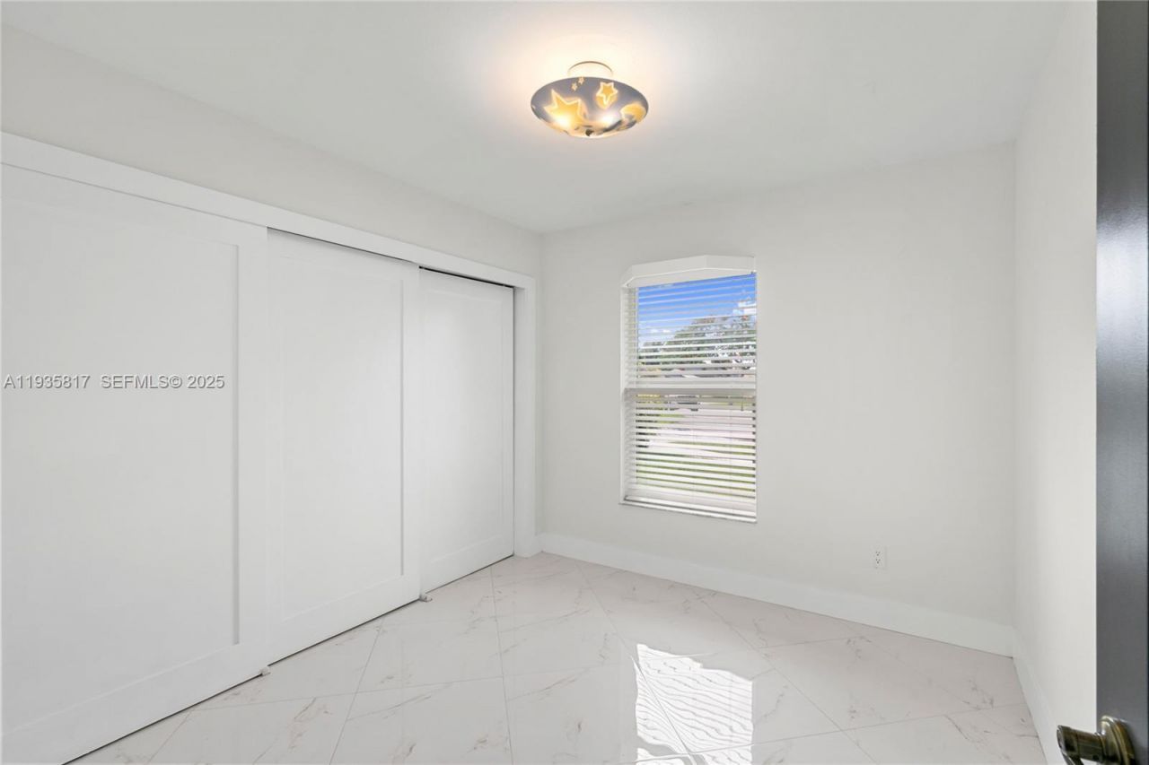 13611 SW 77th St, Miami, FL 33183 Photo