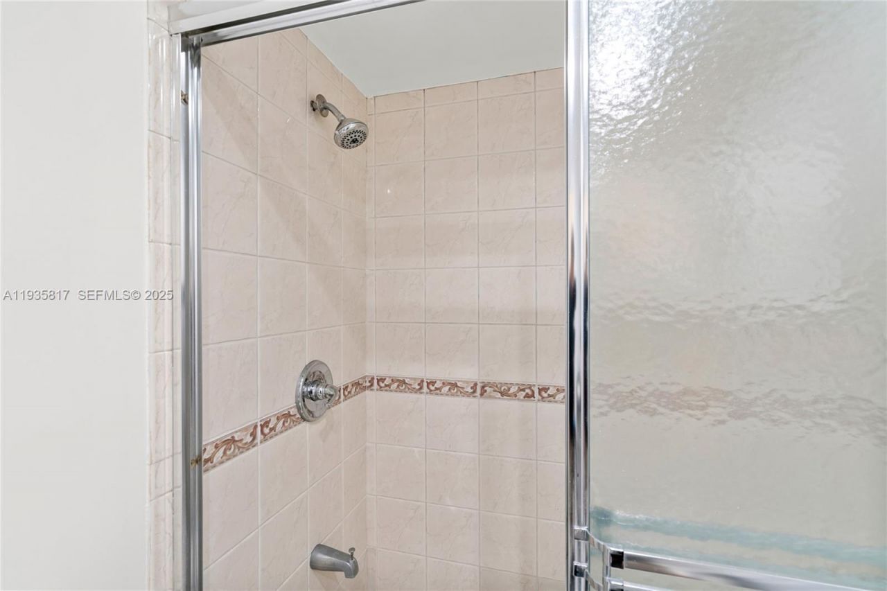 13611 SW 77th St, Miami, FL 33183 Photo