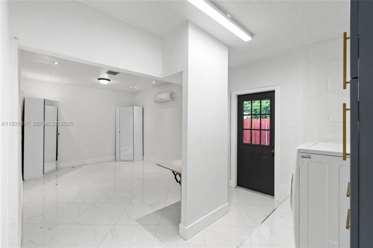 13611 SW 77th St, Miami, FL 33183 Photo