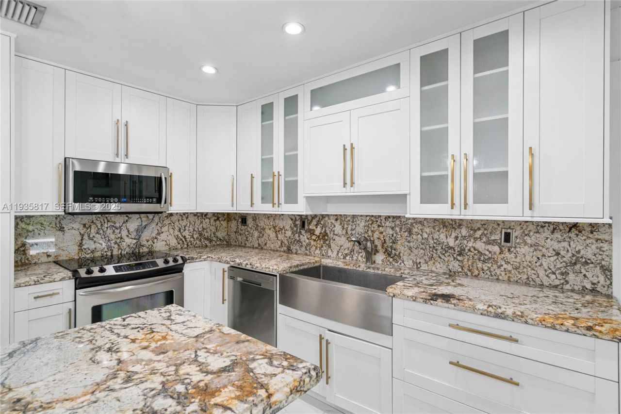 13611 SW 77th St, Miami, FL 33183 Photo