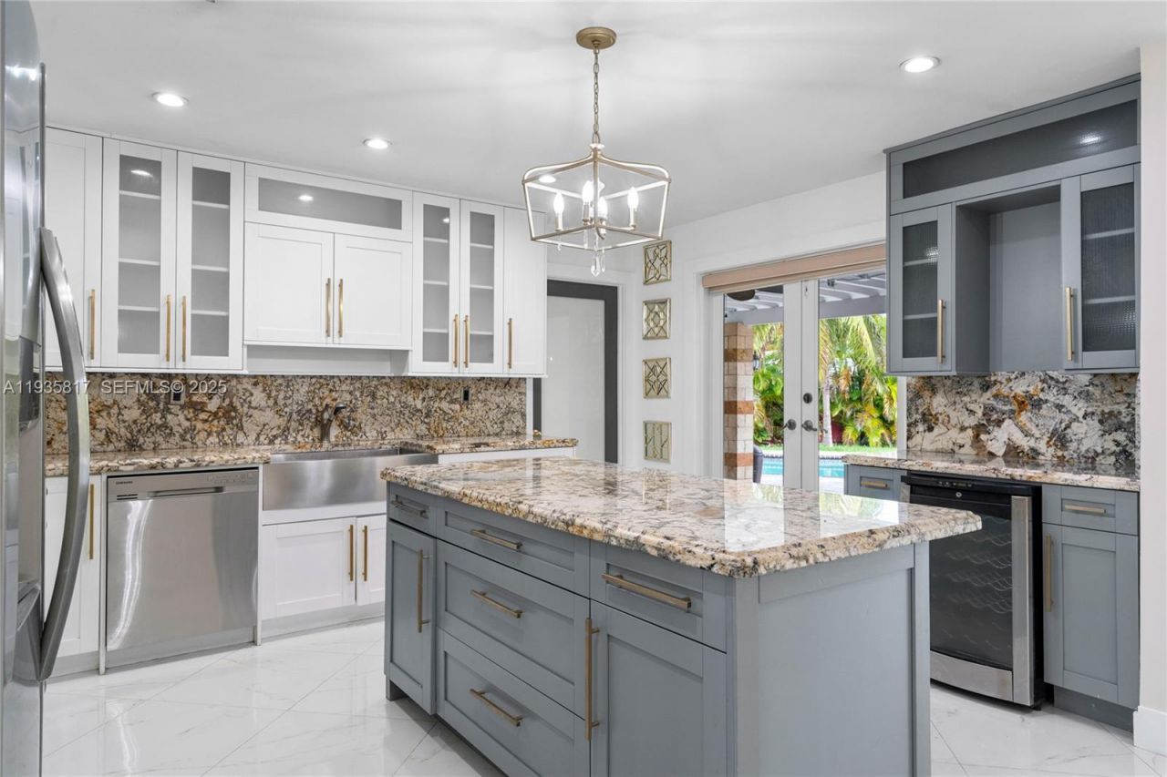 13611 SW 77th St, Miami, FL 33183 Photo