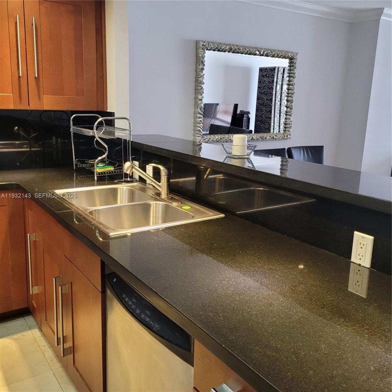 1865 S Ocean Dr , Unit 7B, Hallandale Beach, FL 33009 Photo