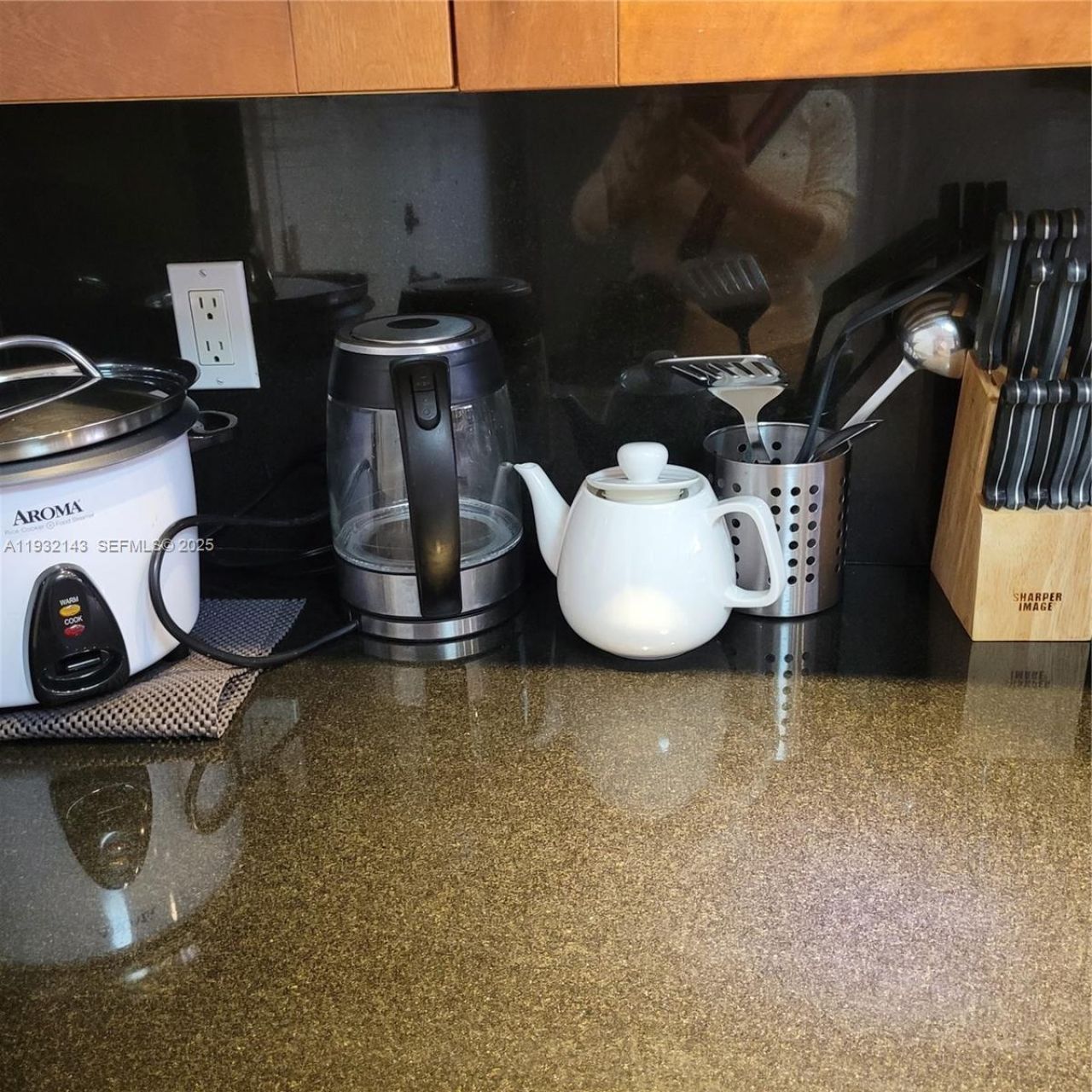 1865 S Ocean Dr , Unit 7B, Hallandale Beach, FL 33009 Photo