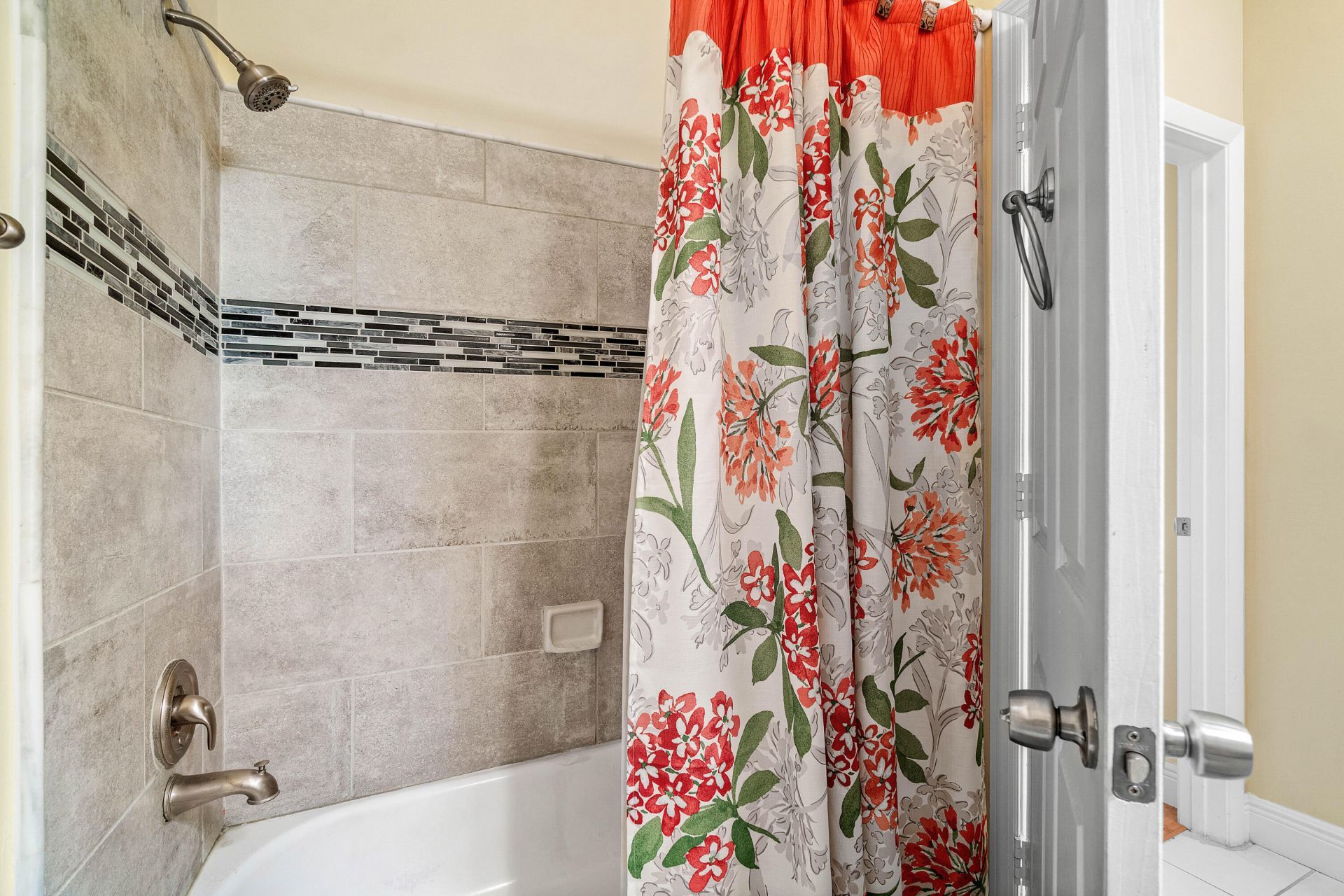 8328 Waterline Drive, Unit 105, Boynton Beach, FL 33472 Photo