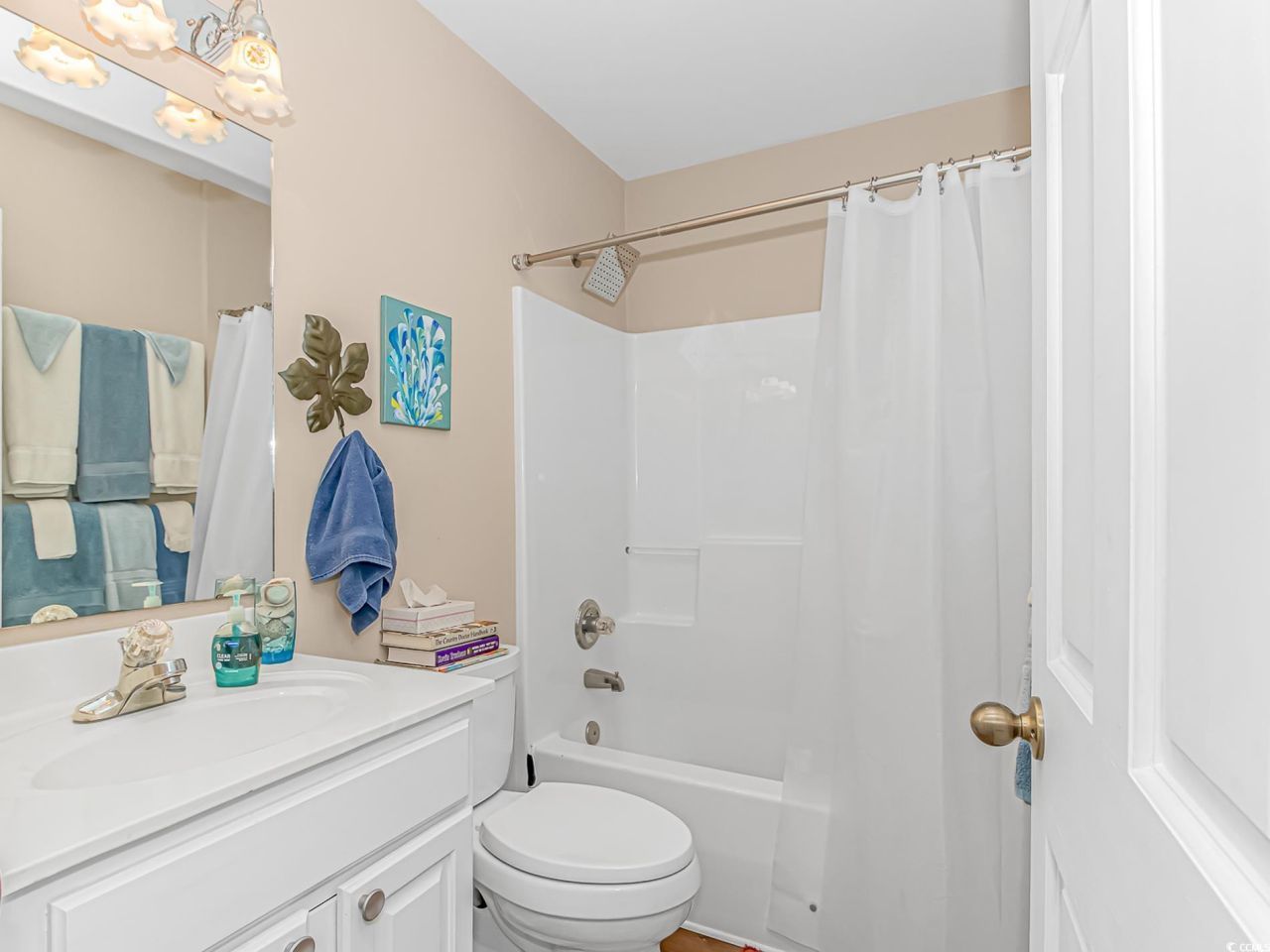 2454 Glen Dr. Photo 17