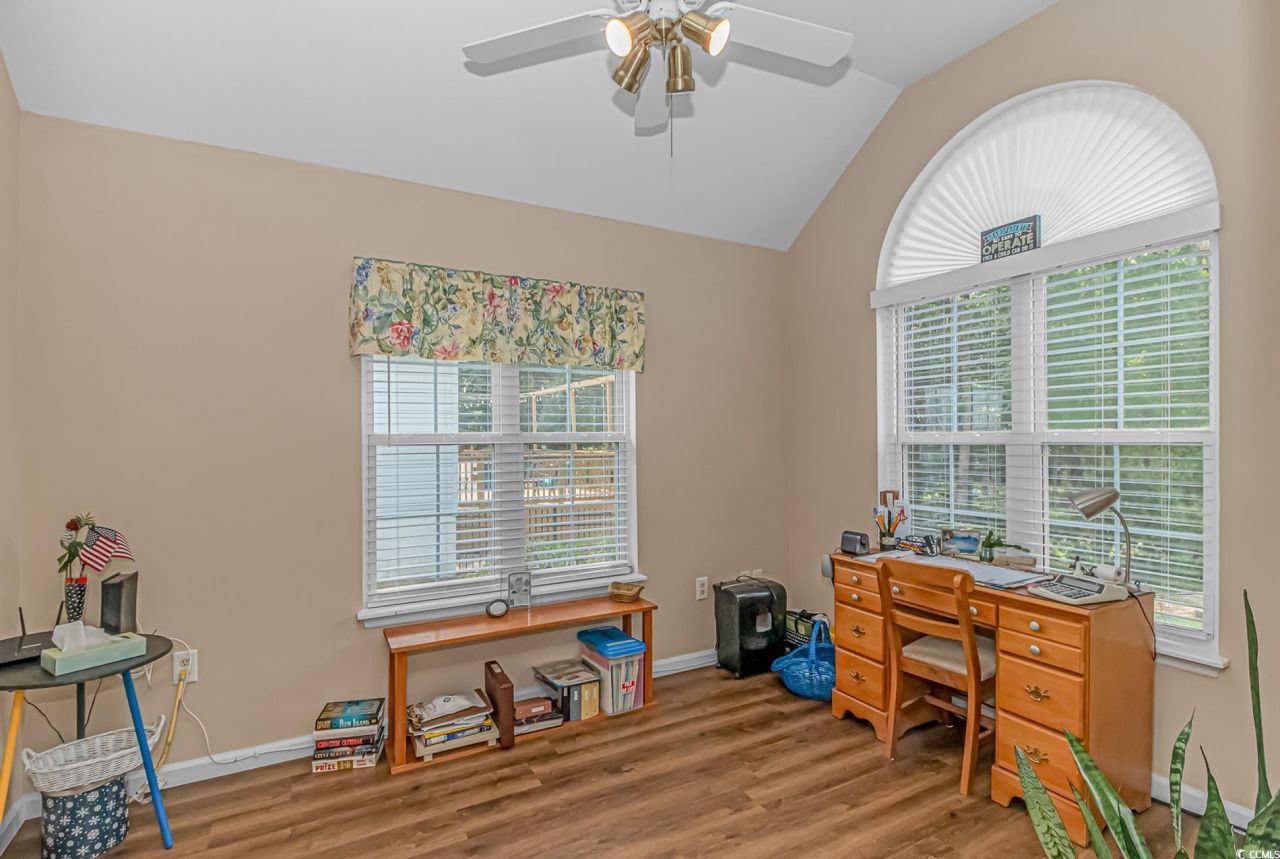 2454 Glen Dr. Photo 22