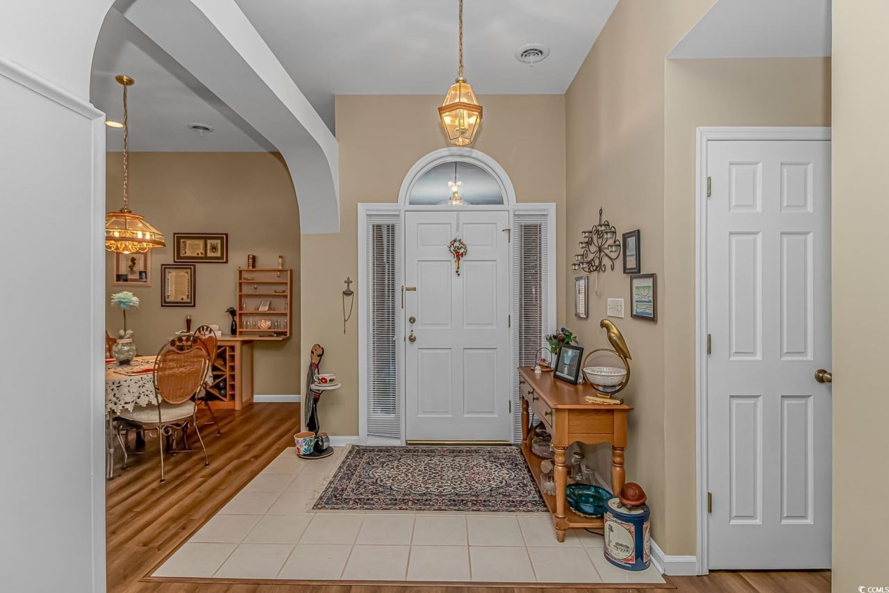 2454 Glen Dr. Photo 5