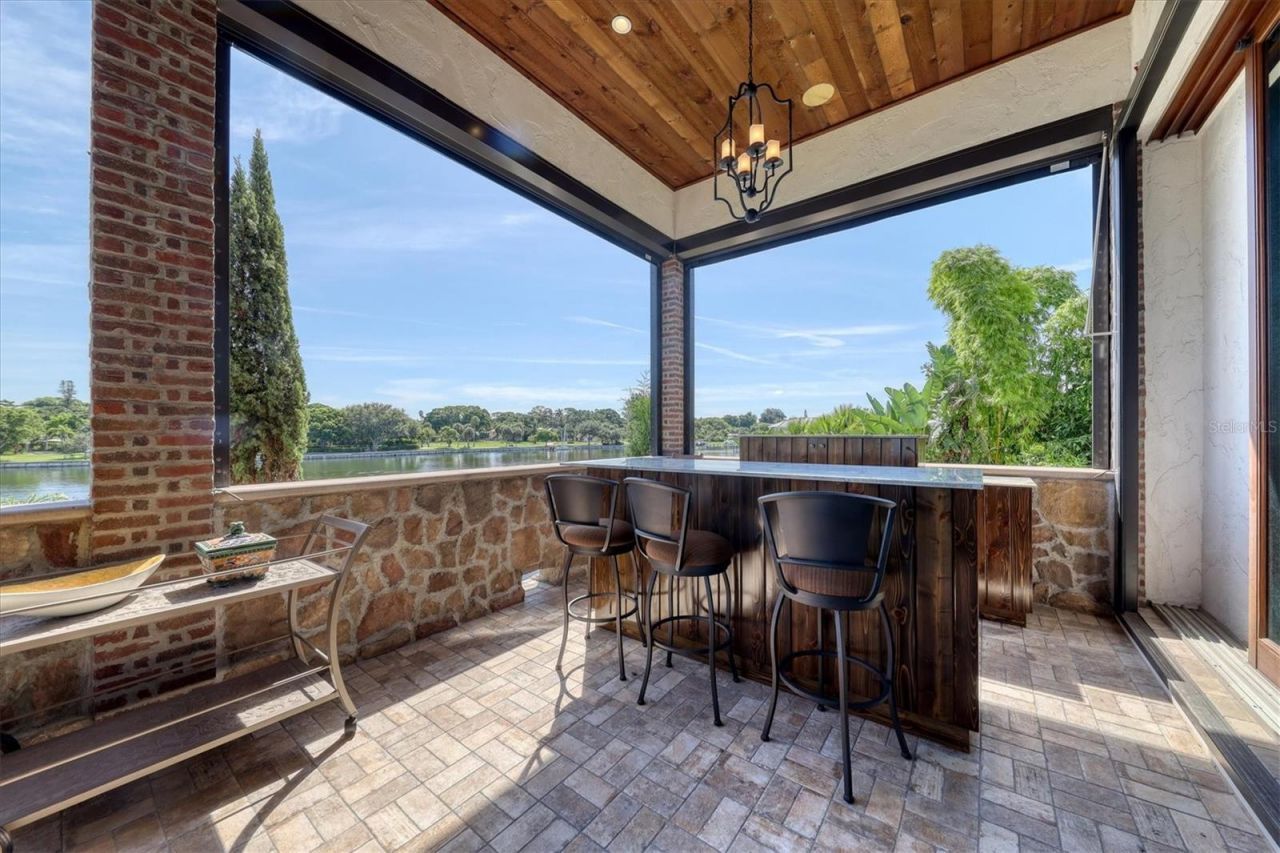 315 S Shore Drive, Sarasota, FL 34234 Photo