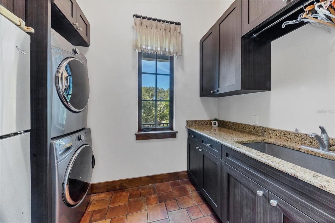 315 S Shore Drive, Sarasota, FL 34234 Photo