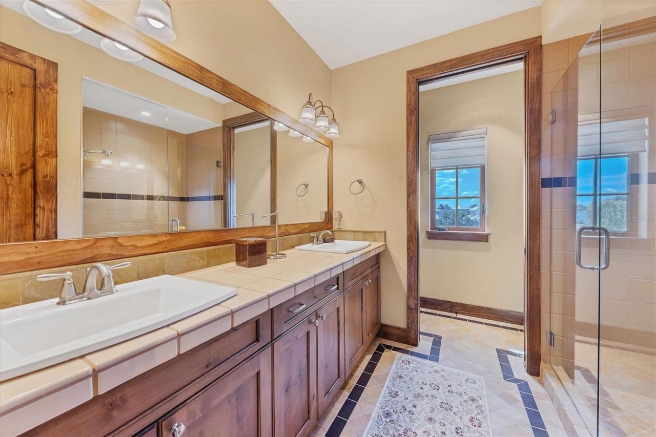 315 S Shore Drive, Sarasota, FL 34234 Photo