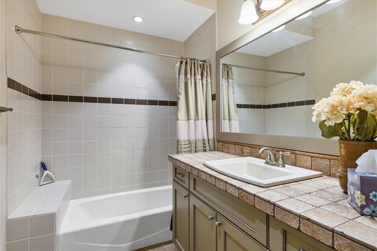 315 S Shore Drive, Sarasota, FL 34234 Photo