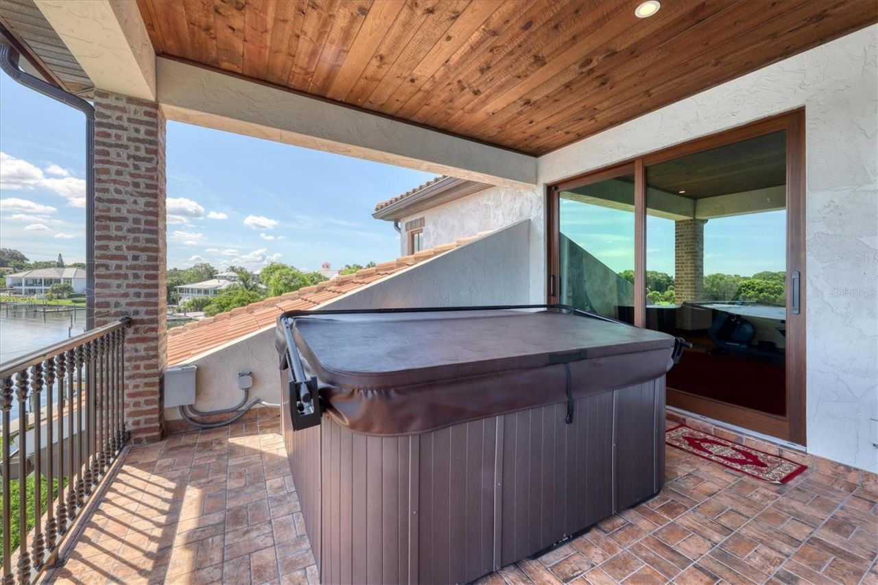 315 S Shore Drive, Sarasota, FL 34234 Photo