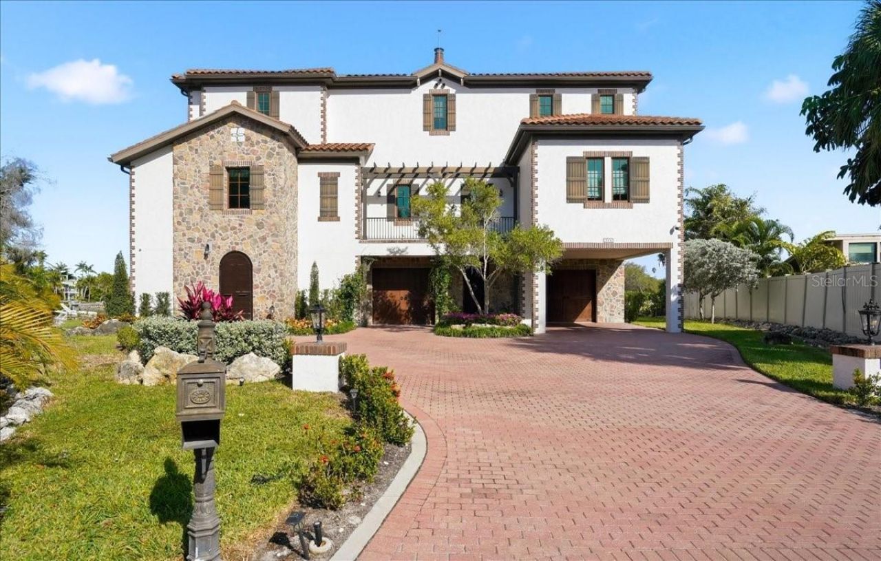 315 S Shore Drive, Sarasota, FL 34234 Photo