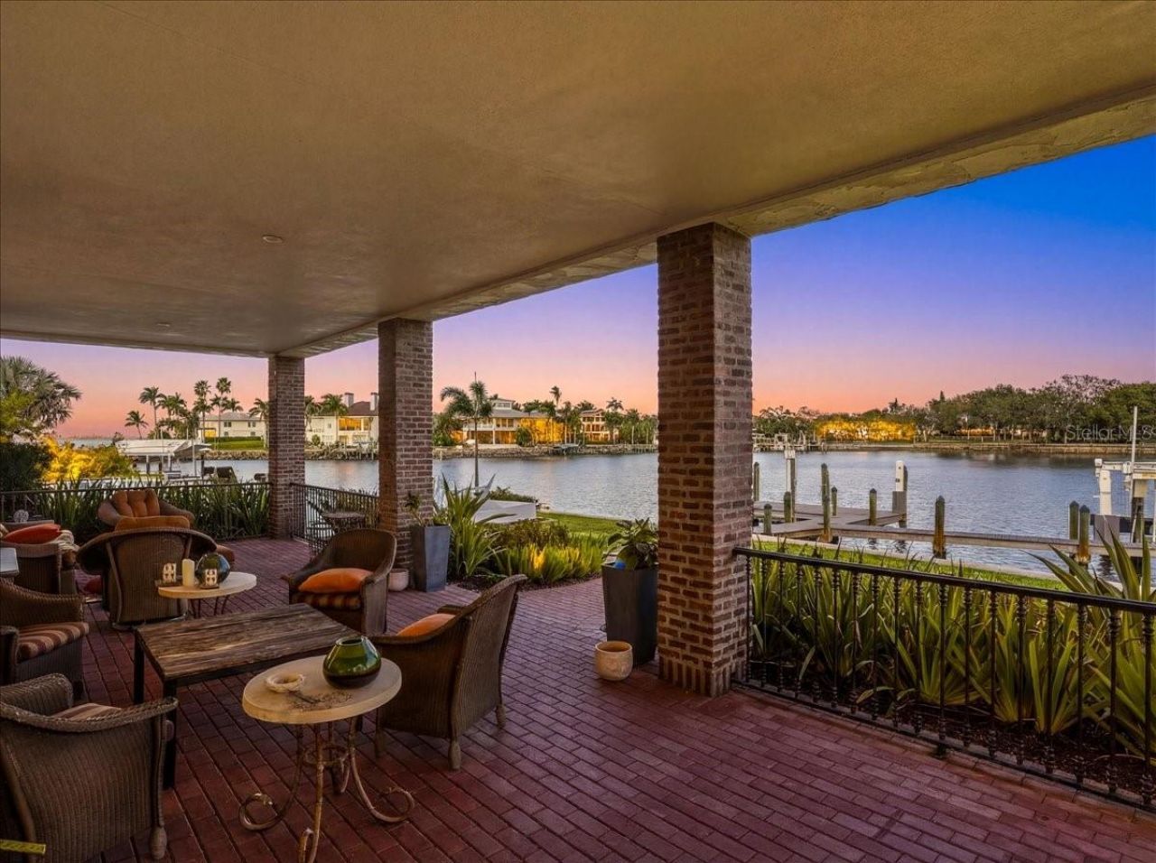 315 S Shore Drive, Sarasota, FL 34234 Photo